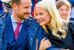 Przy ludziach złapał żonę za kolano. Kate i William nigdy by sobie na to nie pozwolili
