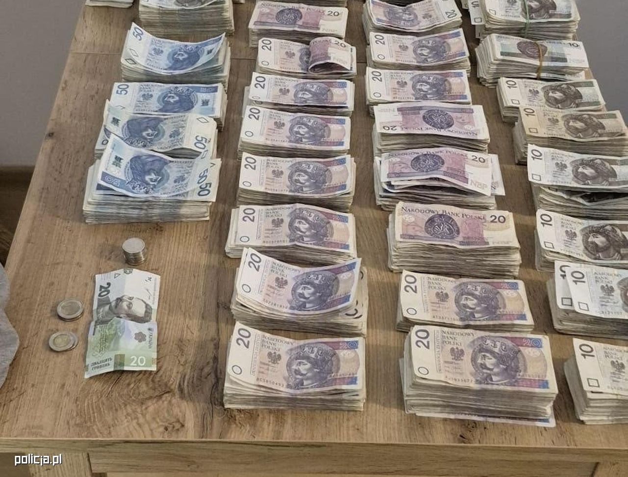 56-latka myślała, że poznała marynarza. Straciła 400 tys. zł