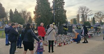 Sosnowiec: Wszystkich Świętych 2025. Nekropolia Czterech Wyznań mieni się tysiącami świateł