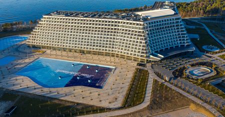 Hotel Gołębiewski w Pobierowie. Kiedy powstanie największy obiekt nad Bałtykiem?