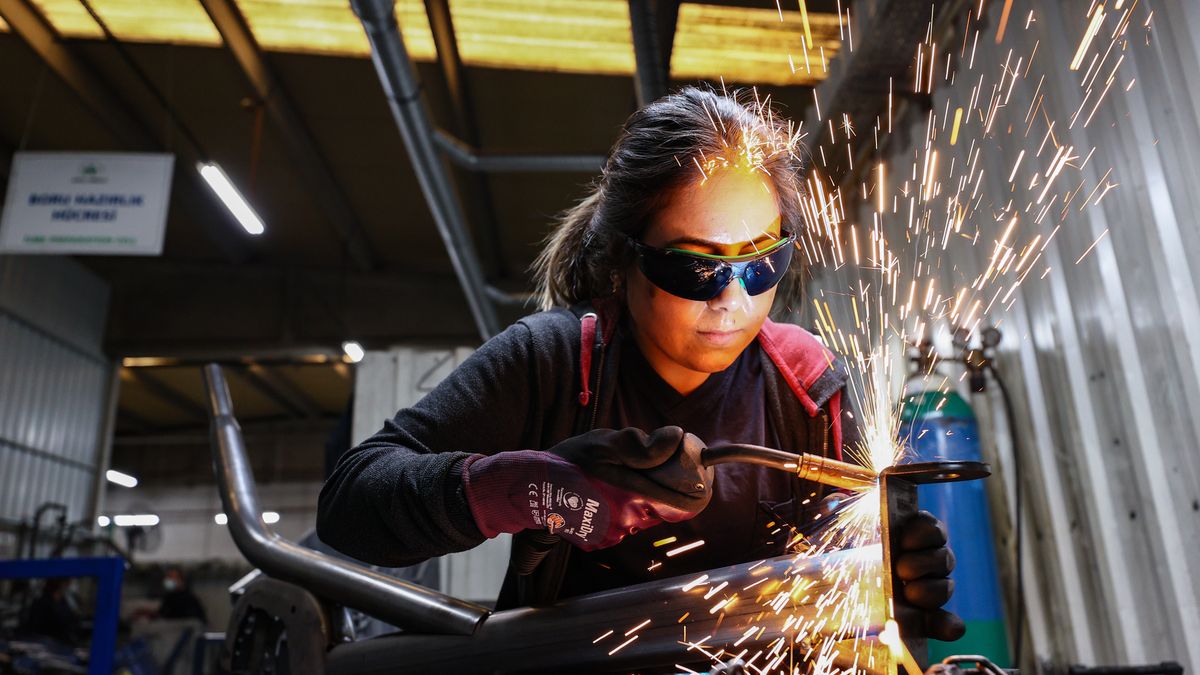 GUS podał najnowsze dane o produkcji przemysłowej w Polsce