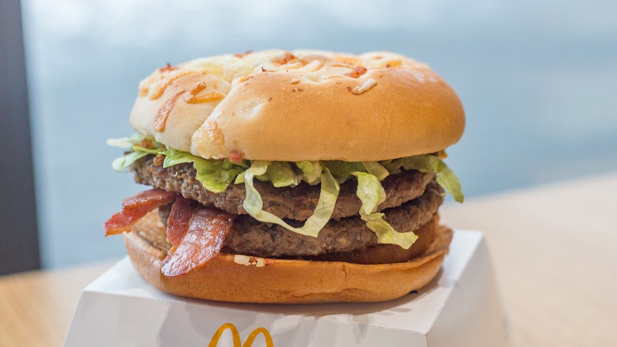 Burger Drwala. Pokazała, ile kosztuje na lotnisku. 