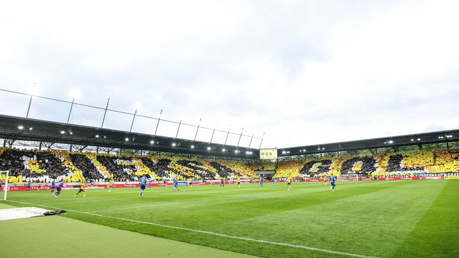 Oprawa kibiców GKS Katowice na meczu z Lechem Poznań