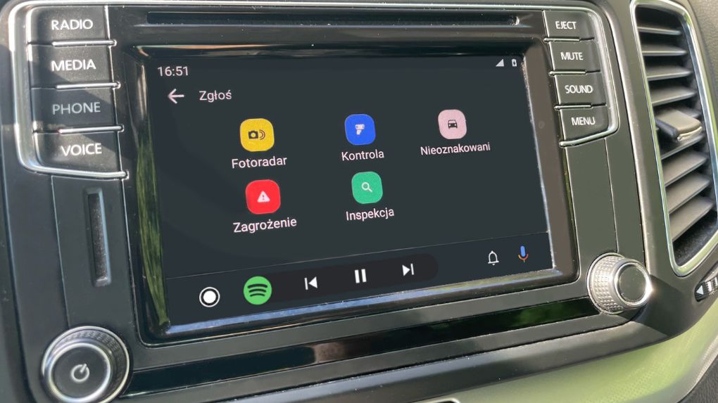 Trwają wewnętrzne testy Yanosika w Androidzie Auto