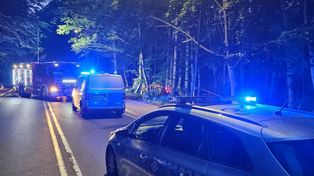 Śmiertelny wypadek w Sopocie. Pojazd dachował i uderzył w drzewo