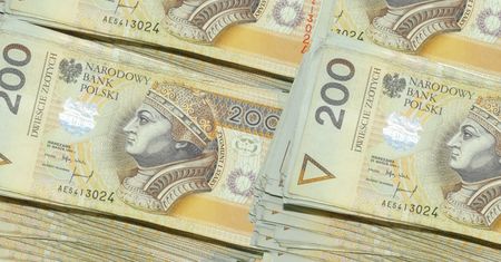 Prawie 400 zł na plusie. Ci emeryci od marca dostaną więcej