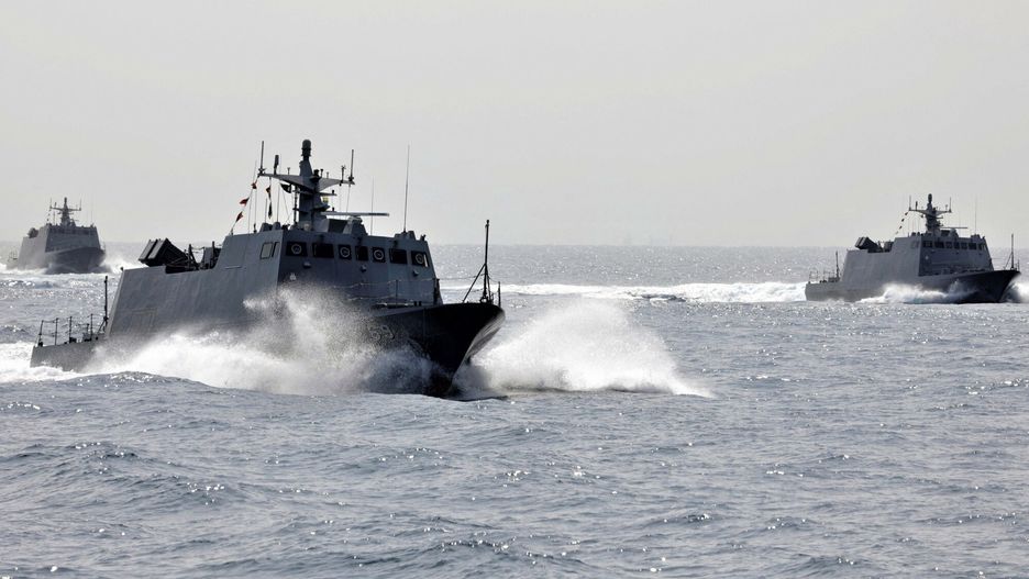 Chi?skie manewry wojskowe w okolicy Tajwanu
This handout photo from Taiwan?s Ministry of National Defense taken and released on April 10, 2023 shows Taiwanese military vessels taking part in a drill off the coast of Taiwan. - China was due to hold live-fire drills on April 10 to round off three days of military exercises in response to Taiwan's president meeting with the US House speaker. (Photo by HANDOUT / Taiwan's Ministry of National Defense / AFP) / RESTRICTED TO EDITORIAL USE - MANDATORY CREDIT "AFP PHOTO / TAIWAN'S MINISTRY OF NATIONAL DEFENSE"- NO MARKETING NO ADVERTISING CAMPAIGNS - DISTRIBUTED AS A SERVICE TO CLIENTS
HANDOUT