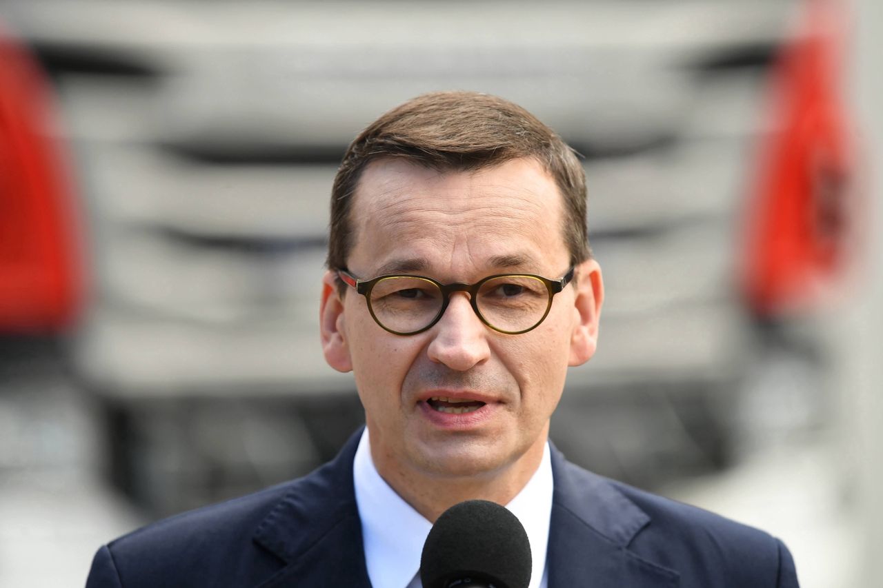 Mateusz Morawiecki w "Daily Telegraph" o technologii 5G: "Pominięcie zabezpieczenia naszej kluczowej technologii byłoby błędem"