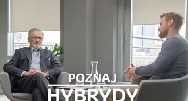 „Poznaj hybrydy” - Włodzimierz Zientarski znów reklamuje Toyotę (wideo)