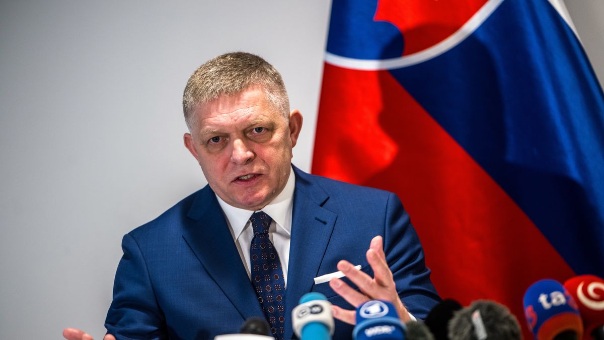 Robert Fico
Bruksela, Belgia, 09.01.2025. Premier S�owacji Robert Fico podczas konferencji prasowej, po spotkaniu z unijn� komisarz ds. energii Kadri Simson, 9 bm. w Brukseli. Tematem rozm�w by�a sytuacja z tranzytem gazu. Zdaniem Fico decyzja Ukrainy o zaprzestaniu tranzytu gazu z Rosji szkodzi interesom finansowym S�owacji. (mr) PAP/Wiktor D�bkowski
Wiktor D�bkowski
eu, gaz, konferencja, prasowa, premier, rosja ukraina, tranzyt gazu, ue