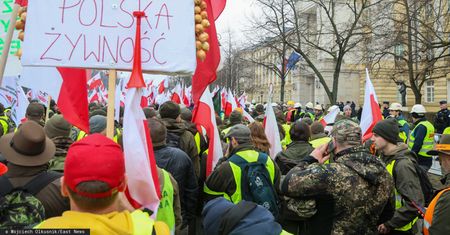 Minister zwołuje pilne spotkanie z rolnikami