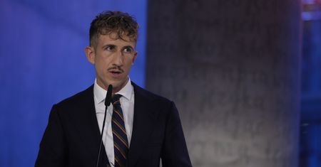 Grzegorz Piątek na gali "Nike": To całe faszystowskie gówno kiedyś się skończy