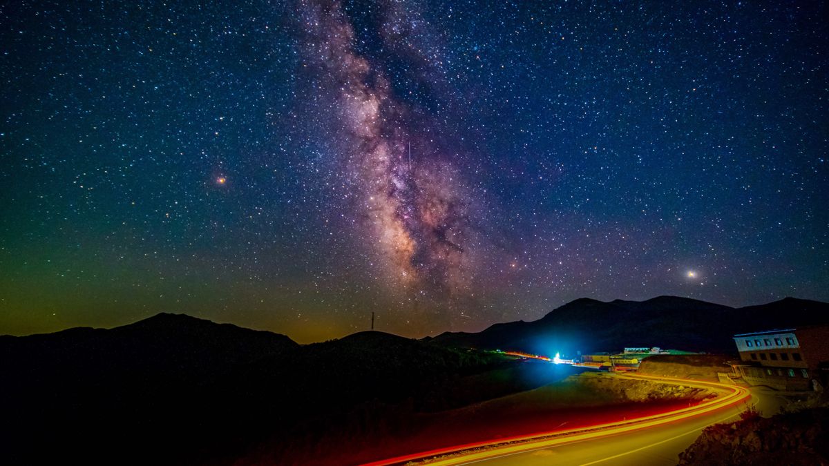 BEIJING, CHINA - MAY 23, 2018 - Lingshan galaxy, Beijing, China, May 23, 2018.- PHOTOGRAPH BY Costfoto / Barcroft Studios / Future Publishing (Photo credit should read Costfoto/Barcroft Media via Getty Images)