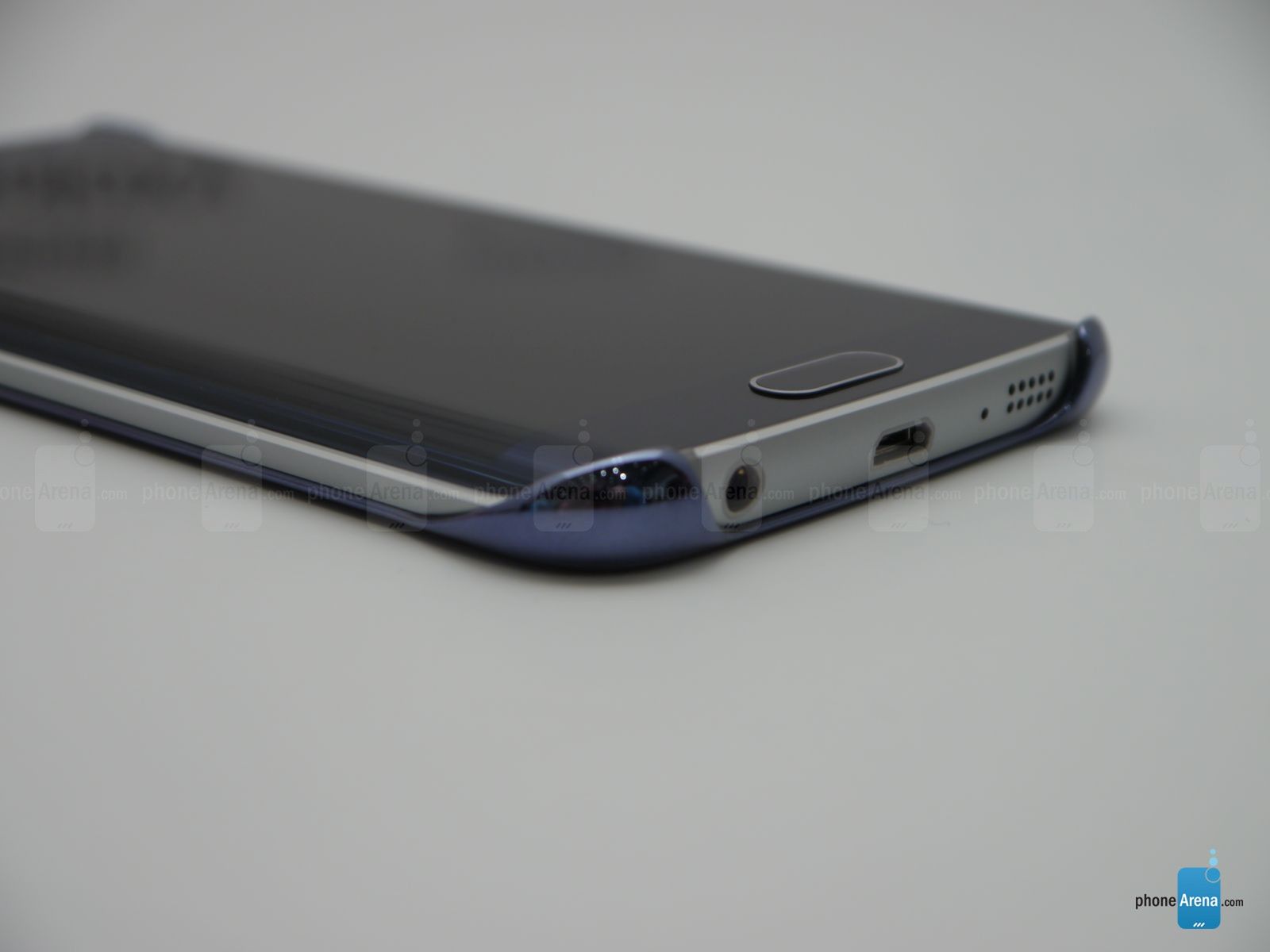 Zobacz i oceń oryginalne etui dla Samsunga Galaxy S6 i S6 Edge 25