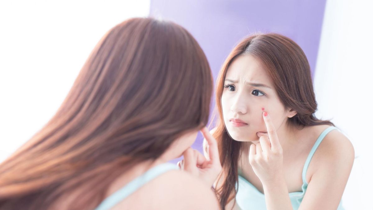 Trądzik neuropatyczny wymaga konsultacji z dermatologiem.