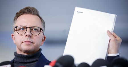 Sprawdzają wszystkie wydatki spółki CPK. Horała mówi o "kabarecie"