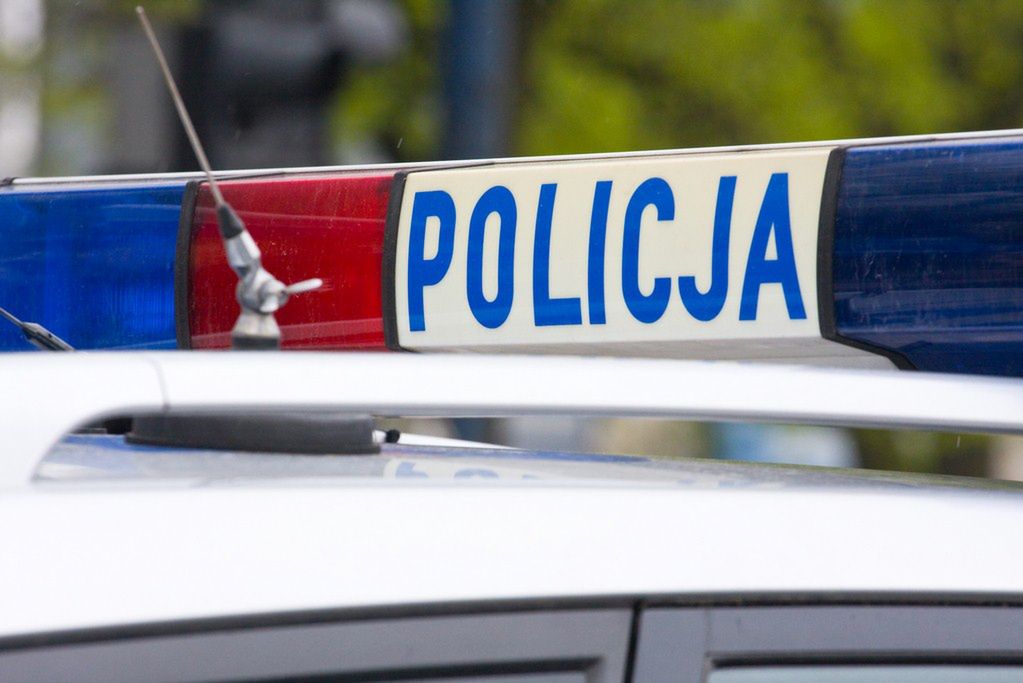Wypadek z udziałem śmieciarki. Mężczyzna trafił do szpitala