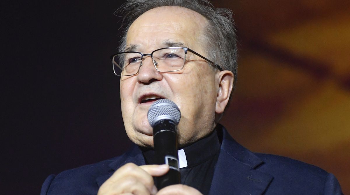 O. Rydzyk prosi wiernych o wsparcie finansowe. Wskazał wysokość rachunków