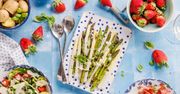 Wiosenne przystawki i przekąski na imprezę. Jak zrobić szybkie przekąski na domówkę?