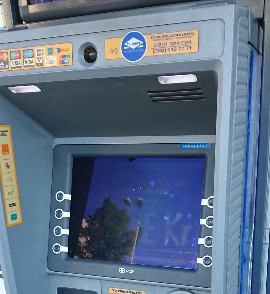 Wielki test polskich bankomatów. Który najszybszy? Gdzie najwięcej reklam? 3