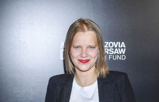 „Super Express” przeprasza Joannę Kulig za tekst o rozbieranej scenie