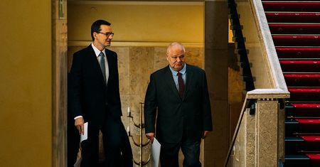 Rząd gra na nosie NBP. "Nawiedziły nas trzy wiedźmy"