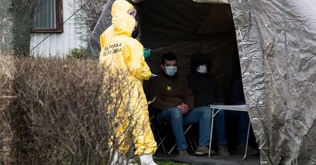 Koronawirus u kolejnych czterech osób. Liczba osób chorych w Polsce wzrosła do 68