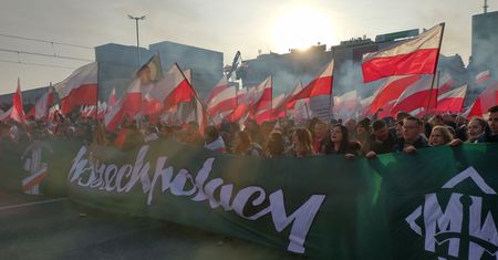 Organizatorzy Marszu Niepodległości poszli do sądu. Wrócili z niczym