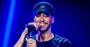 Enrique Iglesias chwali się zdjęciem ze WSZYSTKIMI DZIEĆMI. "Najmłodsze to kopia tatusia" (FOTO)