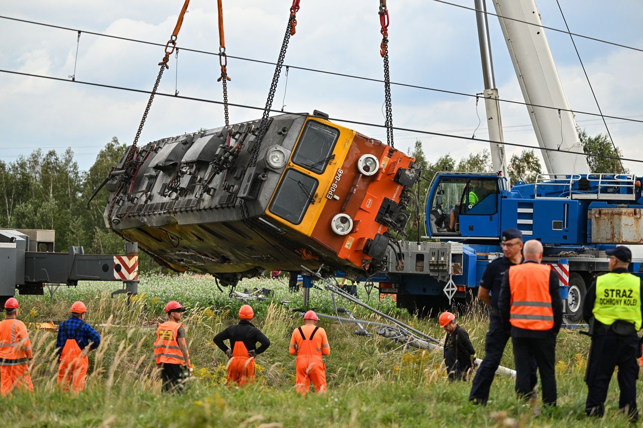 Katastrofa na torach idzie w miliony. Trwa wyścig z czasem po tragedii