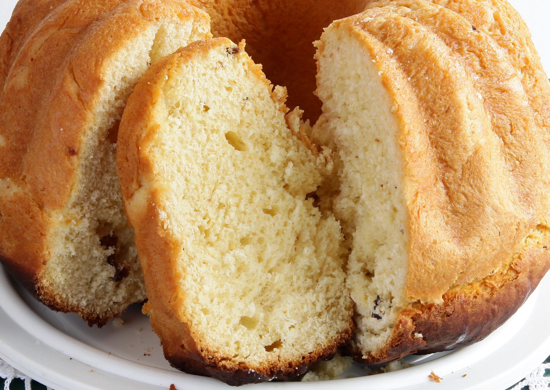 To najlepsza babka wielkanocna, bo jest mięciutka i nie zatyka. Przepis mam od koleżanki z Wiednia