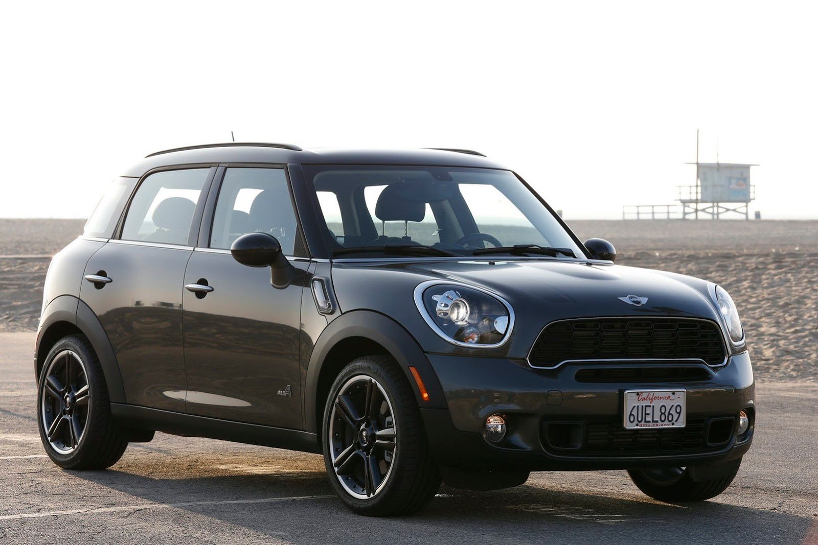 Galeria Mini jako celebracja sprzedaży półmilionowego egzemplarza w USA 66