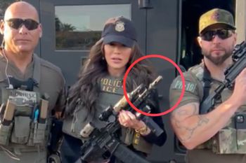 Fala krytyki wobec podwładnej Trumpa. Tak trzymała karabin