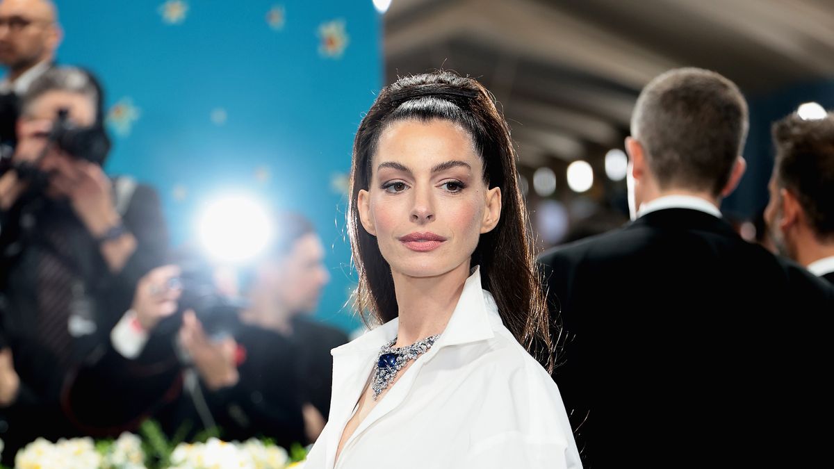 Anne Hathaway przeszła załamanie na planie "Mother Mary"