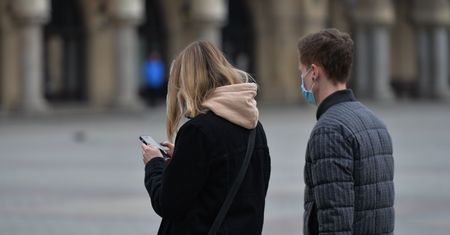 "Gdy zabrał syna na mszę, coś we mnie pękło". Różnice światopoglądowe, które niszczą związki