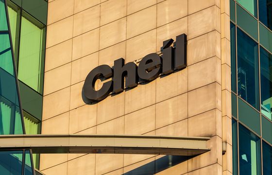 Agencja marketingowa „podziękowała” za pracę kobiecie wracającej z macierzyńskiego