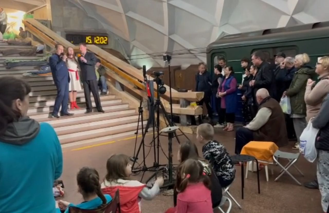 Relacja Mateusza Lachowskiego z Charkowa daje nadzieję. Trafił na koncert w metrze