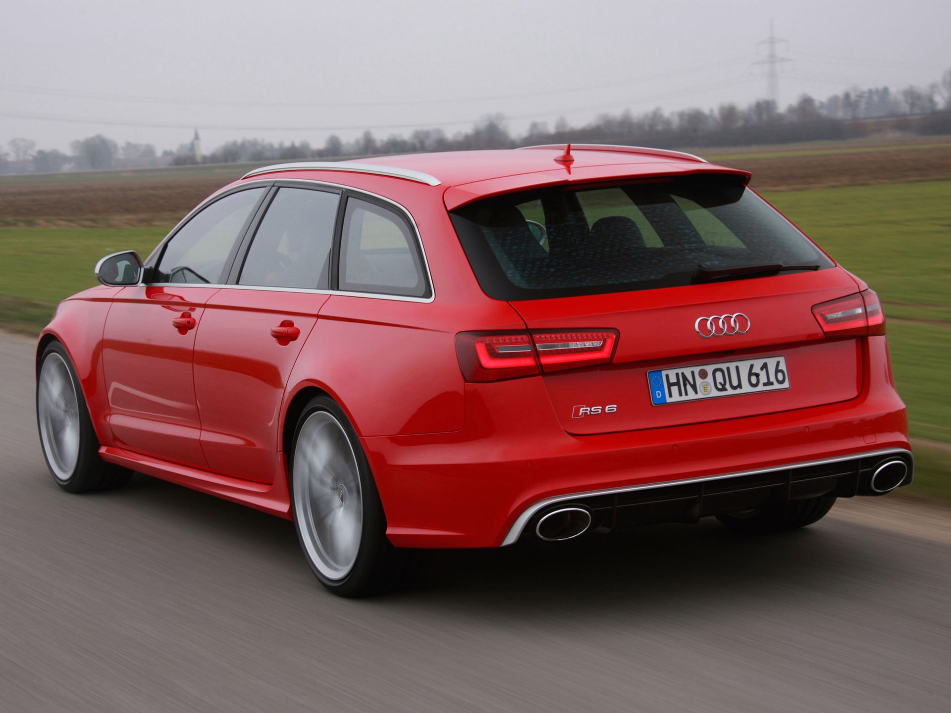 Seryjne Audi RS6 Avant