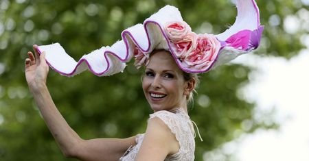 Najdziwniejsze kapelusze z Ascot! (ZDJĘCIA)