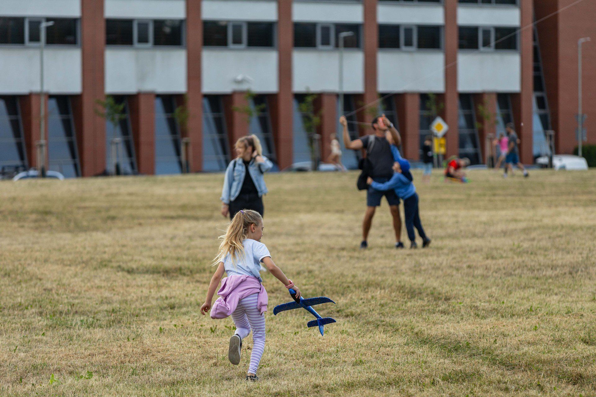 Fiesta balonowa na terenie kampusu Politechniki Białostockiej. 
