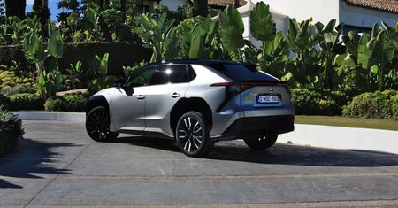 Pierwsza jazda: Toyota bZ4X – sposób na milion