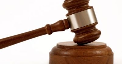 Komórkowe giganty pozwane o naruszenie 14 patentów