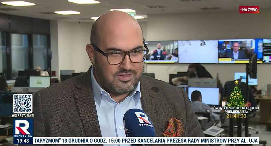 Republika zebrała 5,5 mln zł na wozy, ale wciąż ich nie ma. Wiemy, kiedy się pojawią