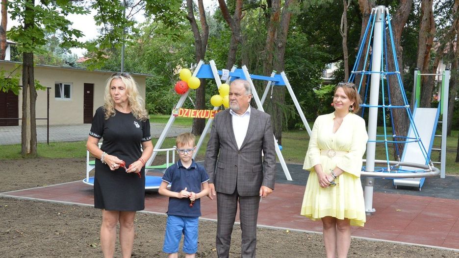 Otwarcie placu zabaw dla Domu Dziecka ufundowanego przez Polonię Amerykańską