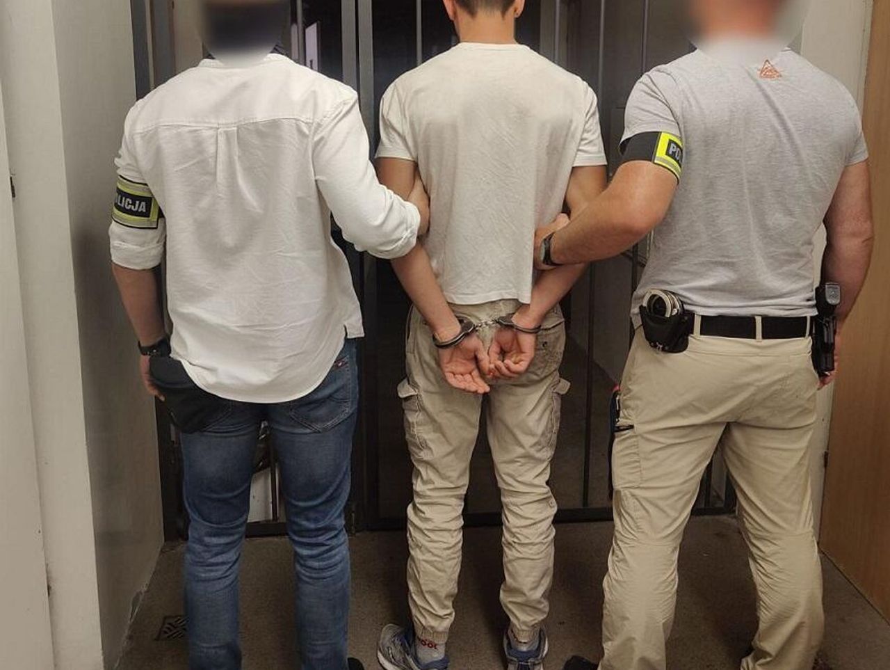 Łódź: Brutalnie pobił mężczyznę. Wcześniej pędził autem po mieście