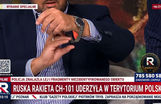 Na pasku informacje o rakiecie, na antenie promocja zegarka. Czy Republika złamała prawo?