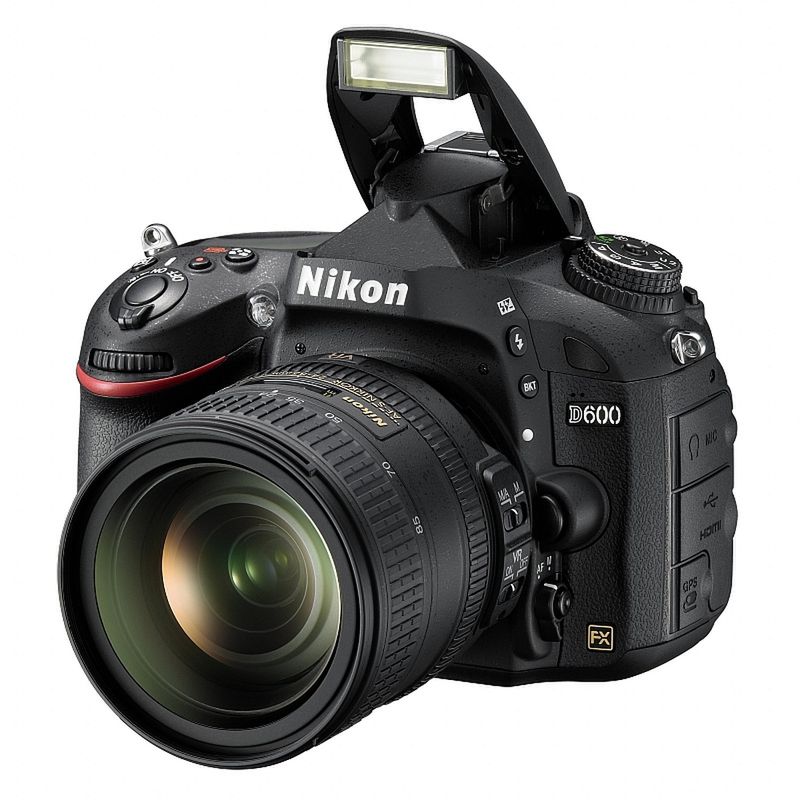 Nikon D600 - najmniejsza, najlżejsza i najtańsza pełna klatka 13
