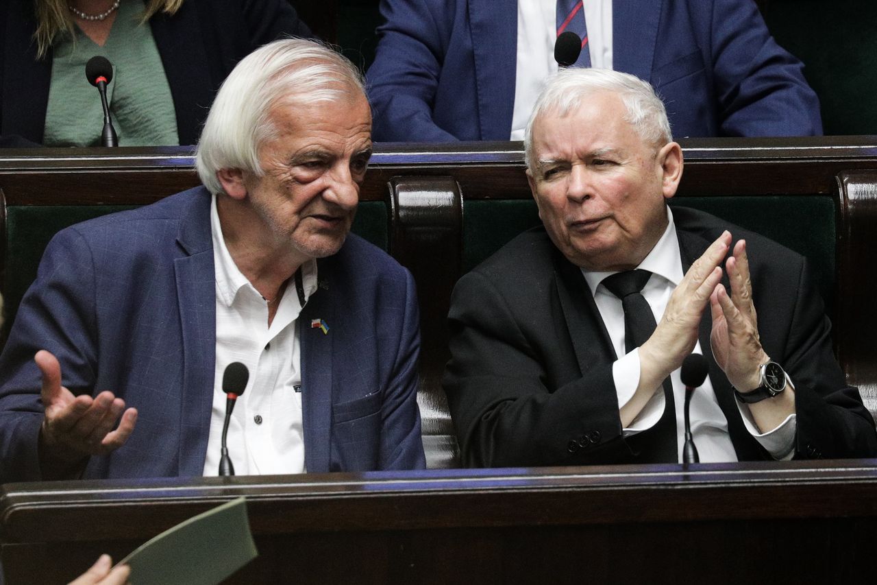 Ryszard Terlecki i Jarosław Kaczyński w Sejmie