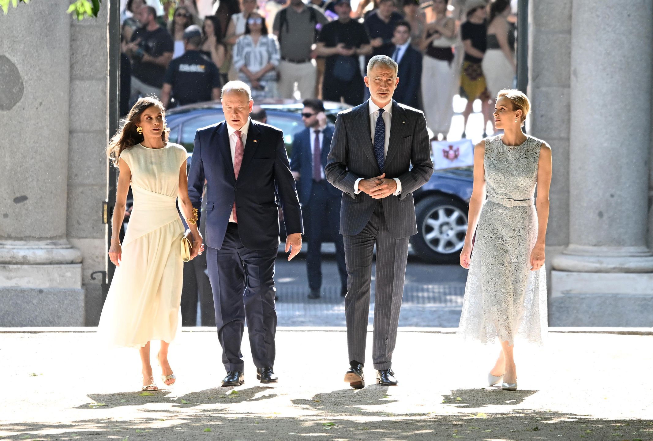 Królowa Letycja, książę Albert, król Filip VI i księżna Charlene