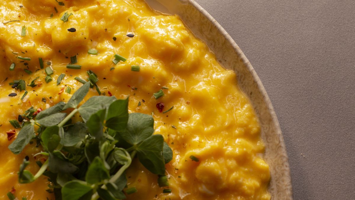 Jajecznicę po tajsku możesz zawinąć w tortillę